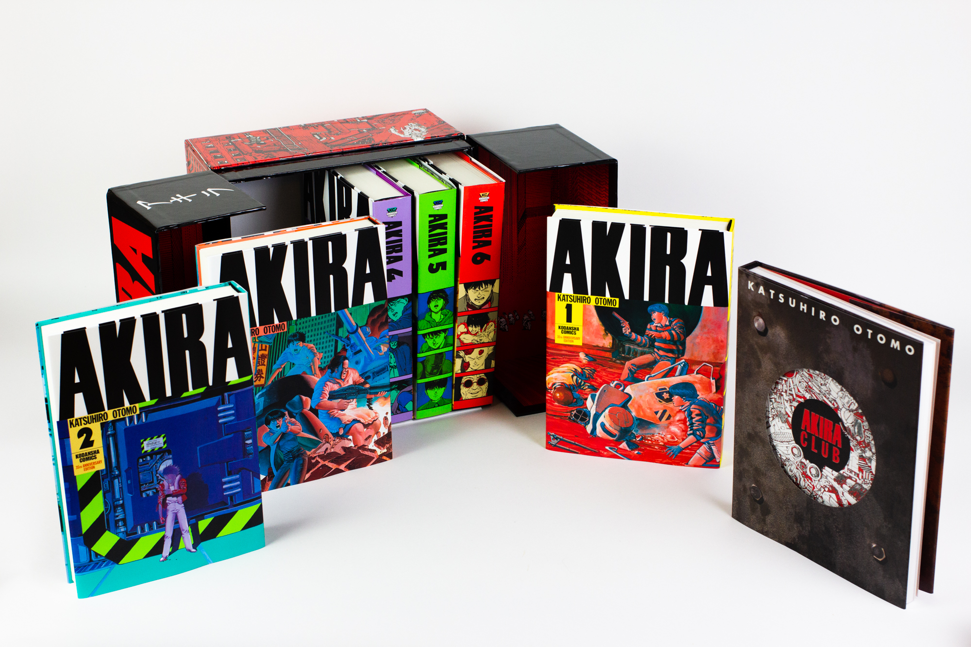 Akira 35th Anniversary Box Set (English)