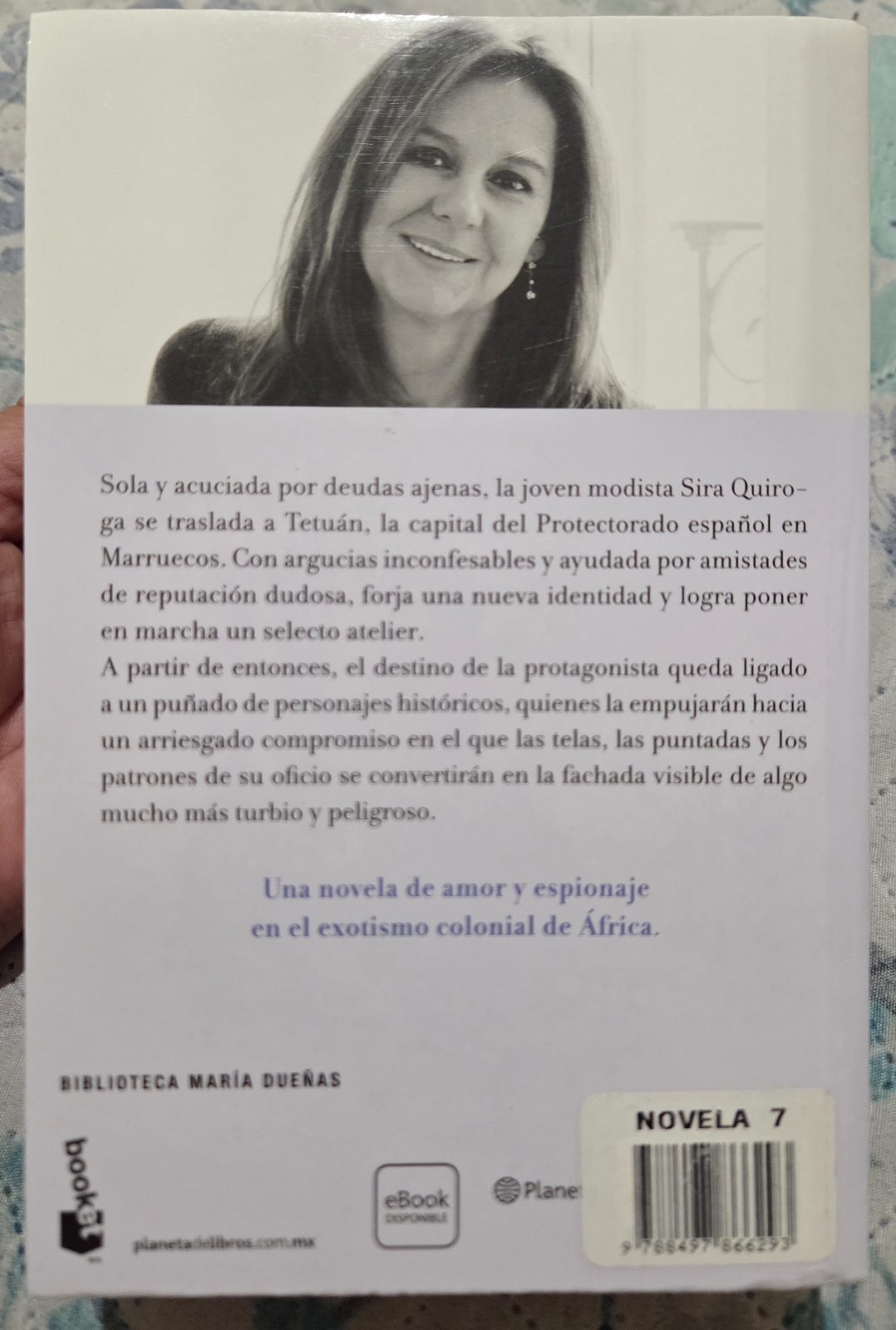 Atrás