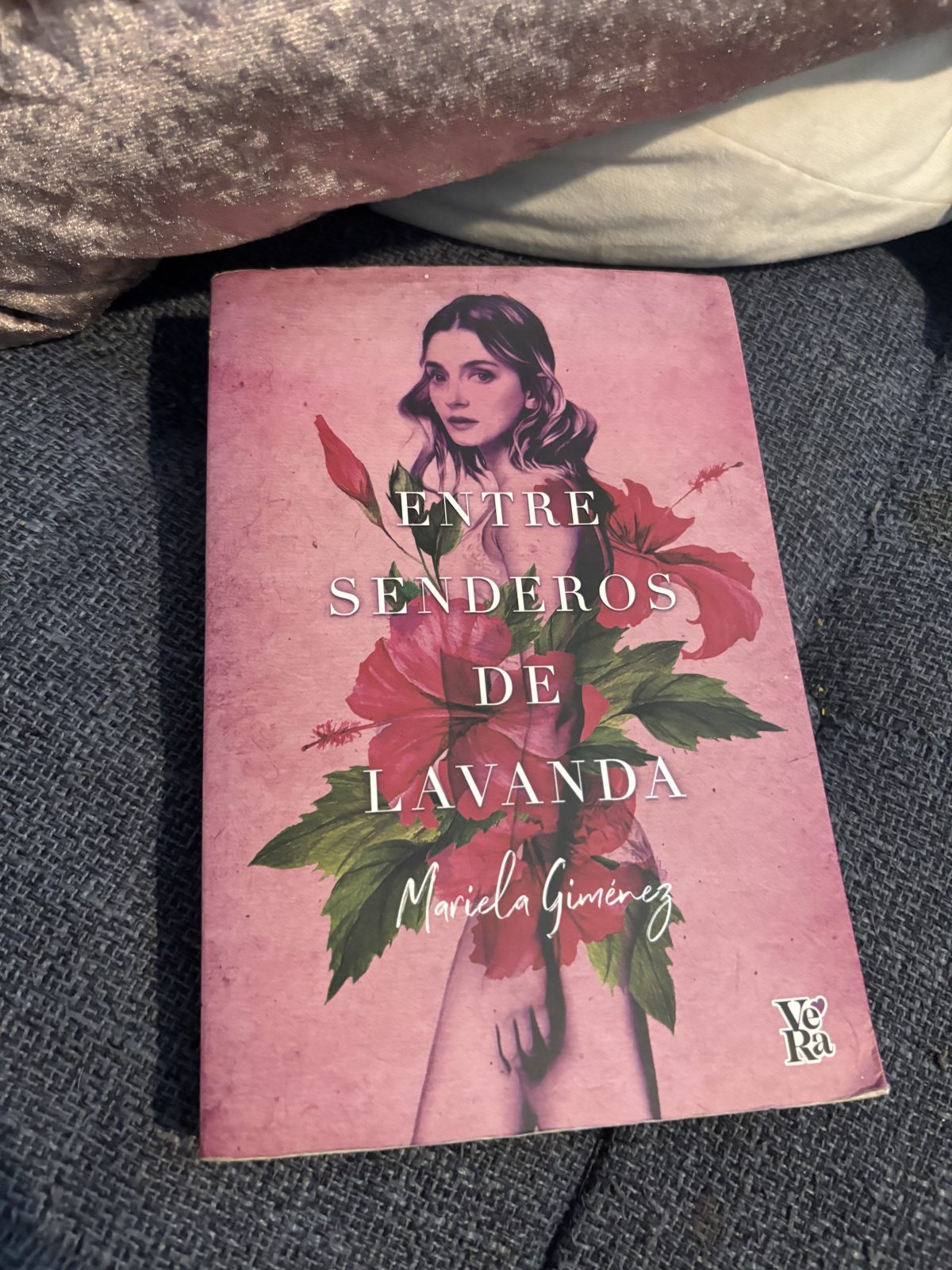ENTRE SENDEROS DE LAVANDA